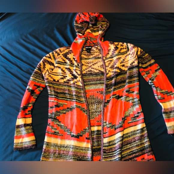 WETSEAL HOODED LONG CARDIGAN SWEATER - Picture 4 of 6